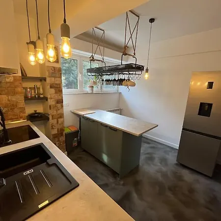 Beautiful Waterfront Apartament