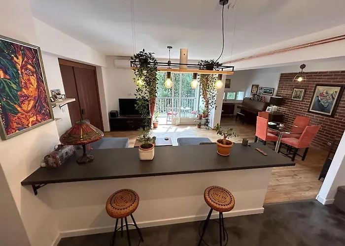 Beautiful Waterfront Apartmán